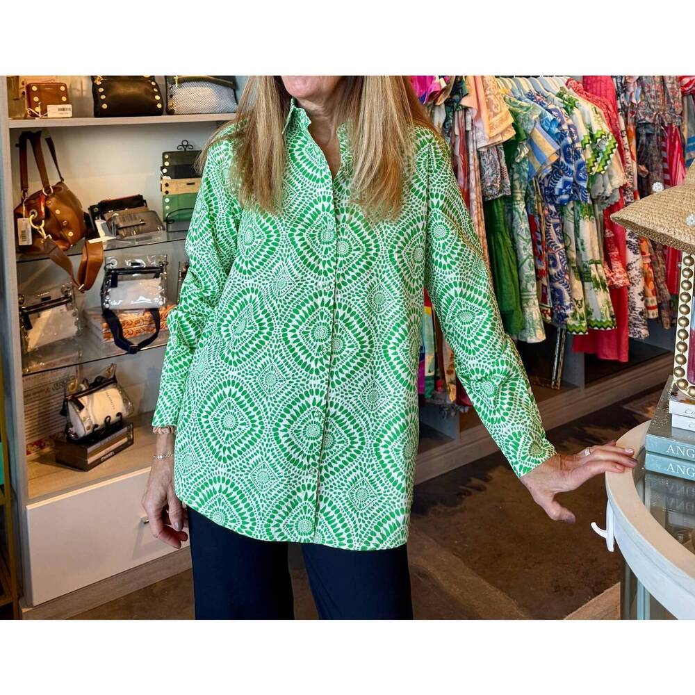 NEW FITZROY & WILLA russell top in green abstract